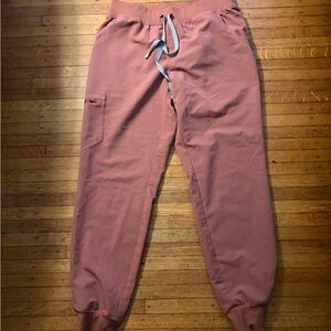 Figs Women's Jogger Pants in Dusty Pink